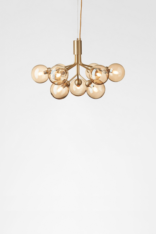APIALES 9 BRUSHED BRASS