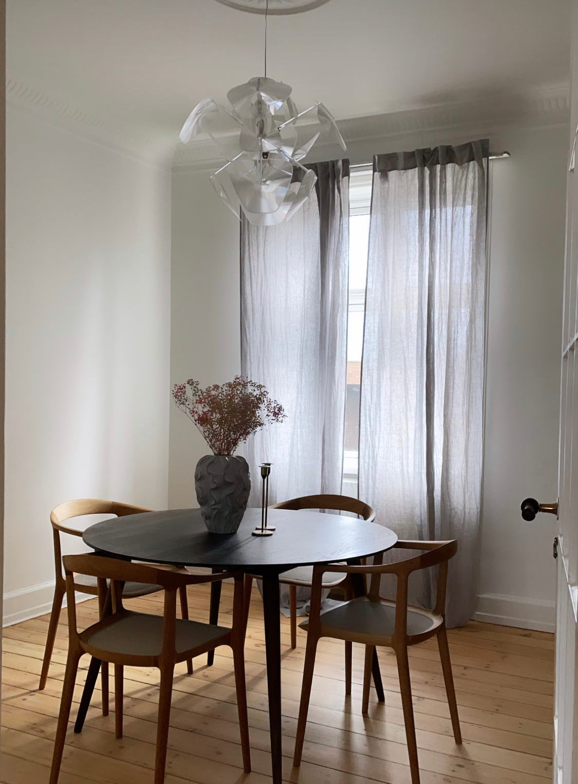 DC10 CHAIR WITH CANE SEAT