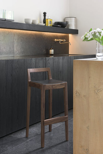 R+R COUNTER STOOL