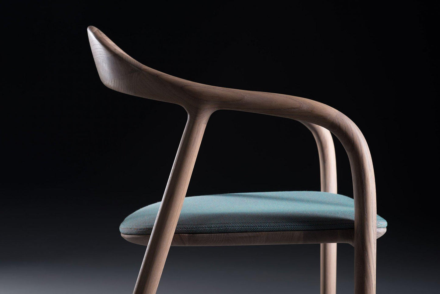 NEVA chair arm with cushionseat