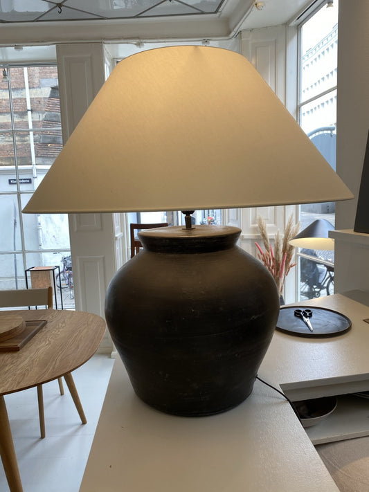 Vase lamp 36